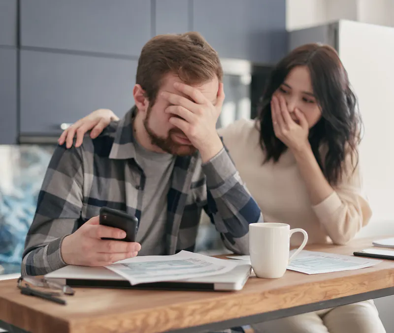 what happens in a fake crypto scam