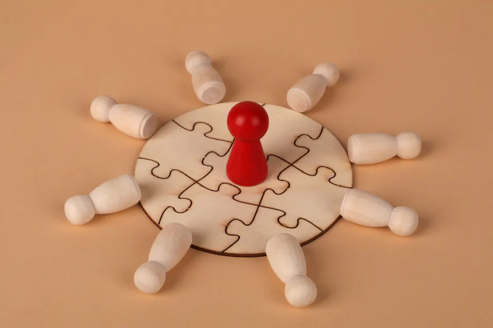 Monolithic vs. Headless Commerce: When Should Your Brand Switch?