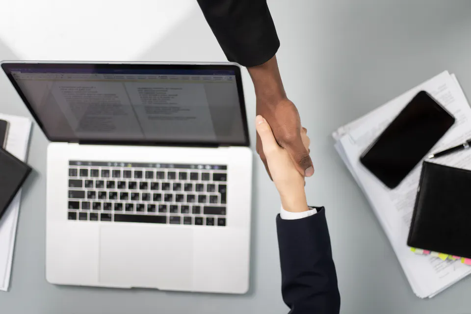 B2B vs B2C E-Commerce Platforms: Crucial Architectural Differences